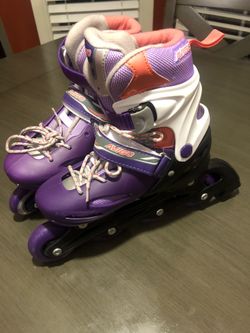Girl skates sizes 1-4 adjustable... like new great quality!