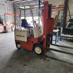 Nissan Forklift. Electric, In Great Condition