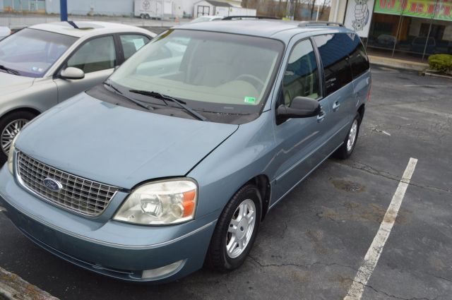 2004 Ford Freestar Passenger