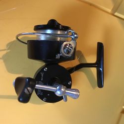 Fishing Reel for Sale in Whittier, CA - OfferUp