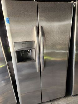 Frigidaire Side-By-Side Fridge