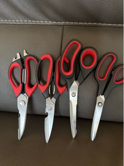 Set of 4 kitchen scissors New. Nuevas