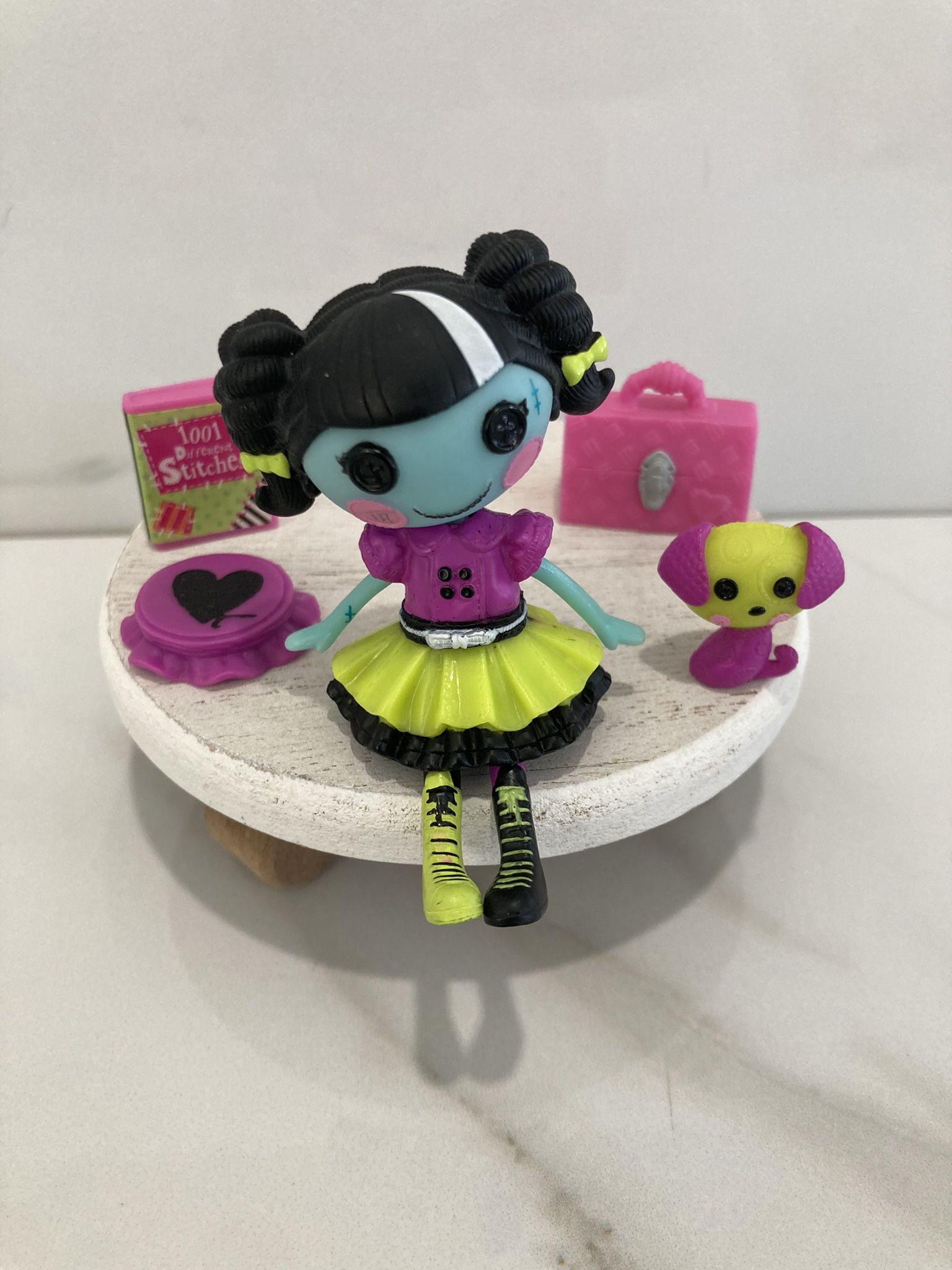 Lalaloopsy Scraps Stitch N Sewn