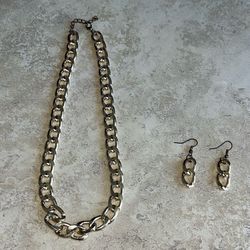 Gold Plated Chain Necklace and Matching Earrings 