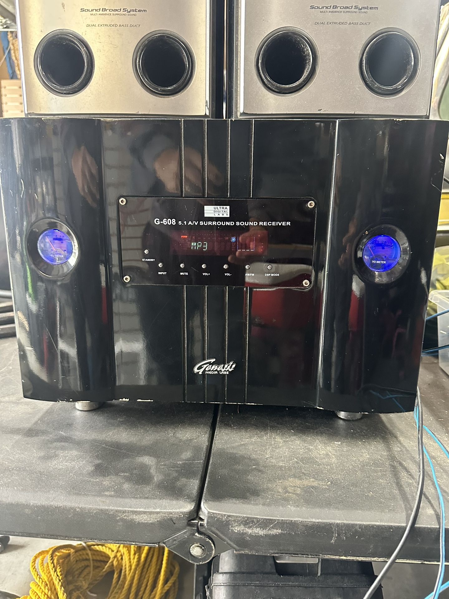 Genesis Stereo Receiver With 4 Speakers G-608