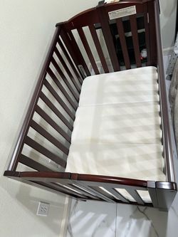Baby crib