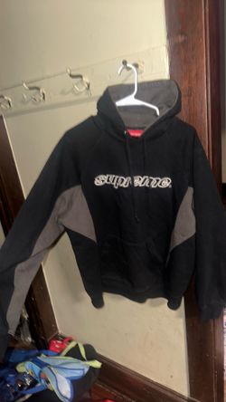 Supreme hoodie