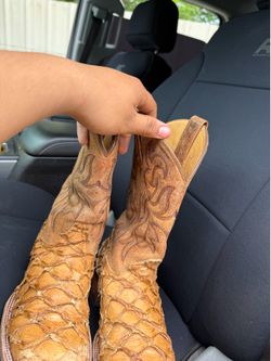 Fish boots