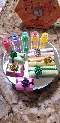Mini Decorative Gift 2.5"/1.5" & Perfume Bottle 1.5" w