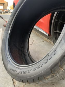 2 Pirelli P zero