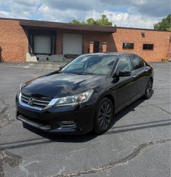 2014 Honda Accord LX (Reliable, Good Gas Sedan)