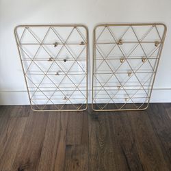 Wire Wall Grid Photo Displays or Geometric Wall Memo Boards.