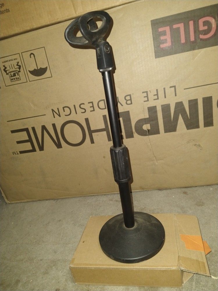 Adjustable Desk Microphone Stand 
