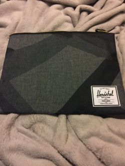 Herschel Supply Network Pouch