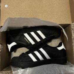 Adidas Superstar