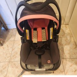 CAR SEAT BABY TREND Y ASIENTO COSCO KIDS CHEKEN LAS FOTOS PLZ