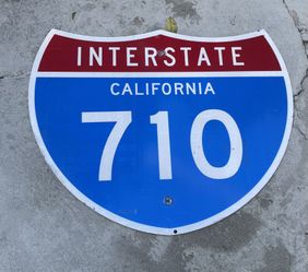 Retired Fwy Sign