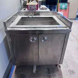 Cold Well Cabinet 