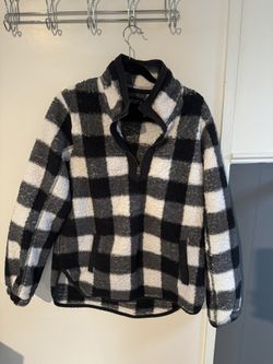 A&F Black and white fleece jacket