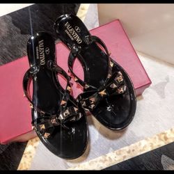 🔥NEW! Valentino Rockstud Sandals Black - Sz 38🔥