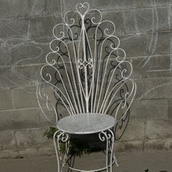 Decorative chair