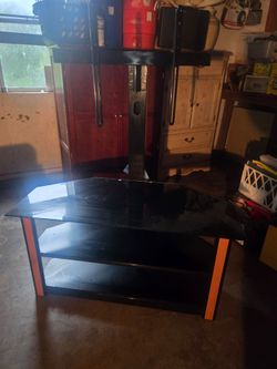 Bello tv stand with hardware to mount tv