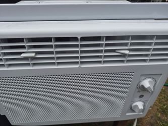 GE 5k BTU Air Conditioner