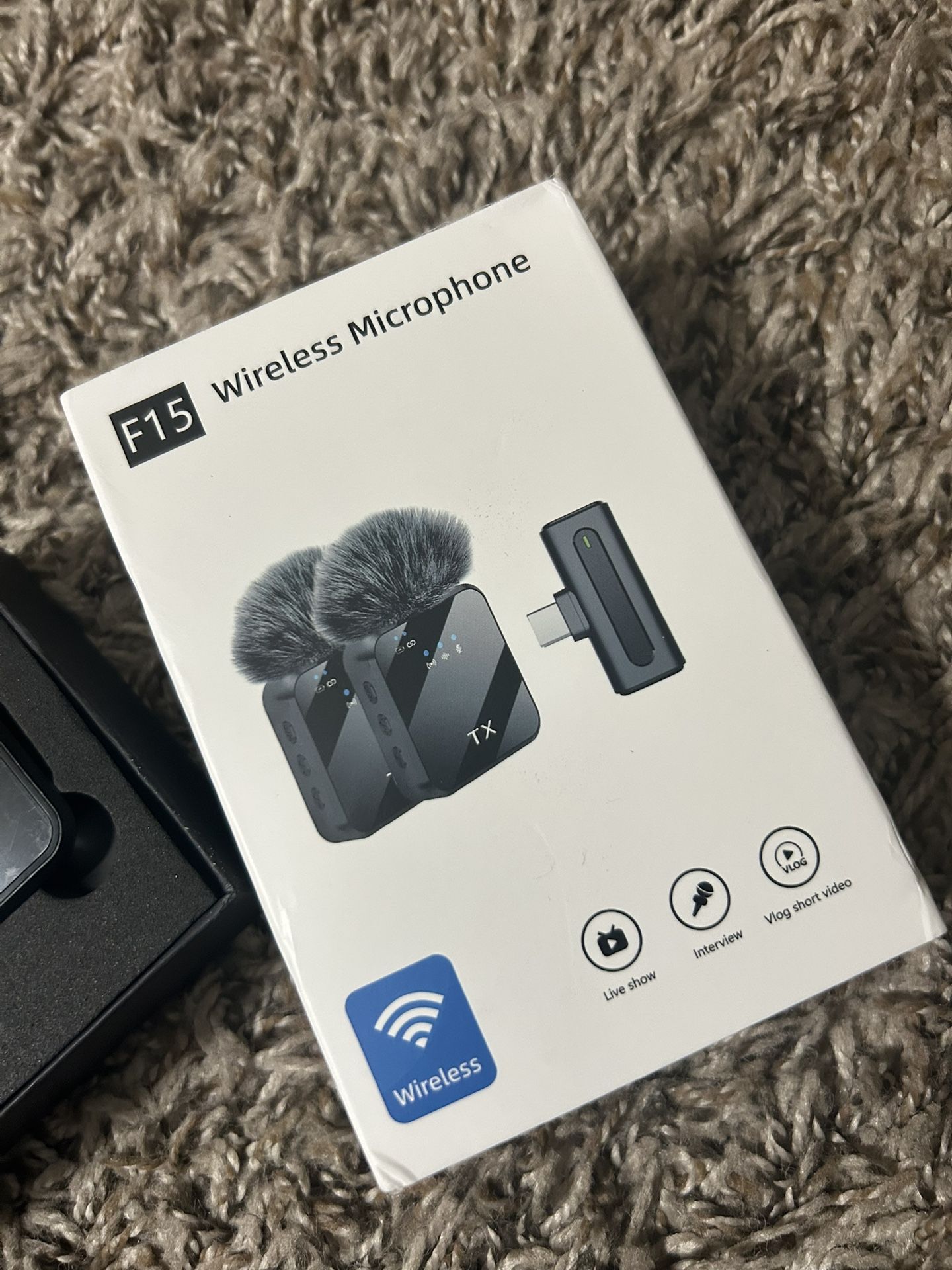 Wireless Lavalier Microphone