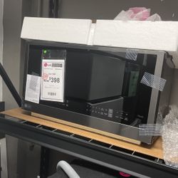 Microwave Lg Black Stainless New Open Box And 1 Year Warranty 