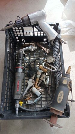 Pneumatic Tools For Air Compressor Plus Some Fittings Air Chisel 3/8 Ratchet And Grinder