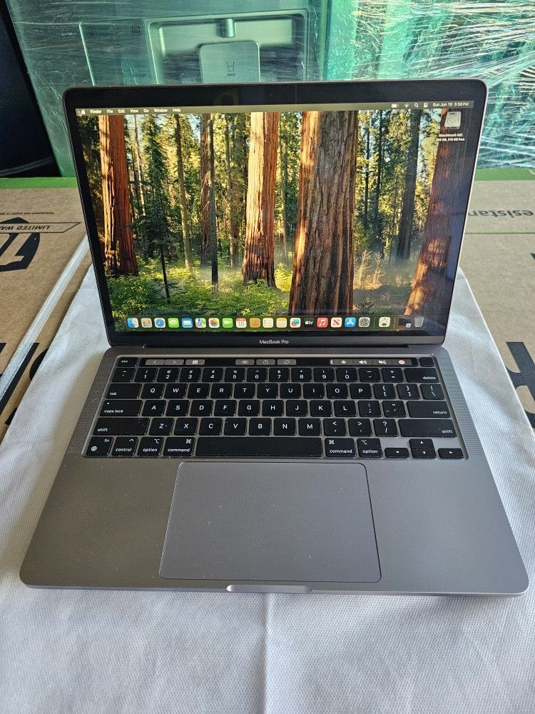 2020 Apple MacBook Pro M1