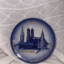 Collectors Plate 🍽️💙