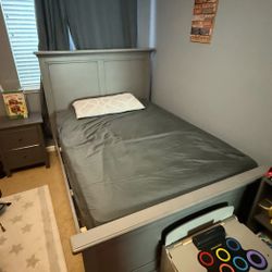 Bed For Sale! Box Spring And Mattress 