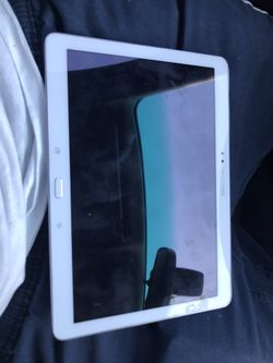10 in Samsung tablet clean almost new trade