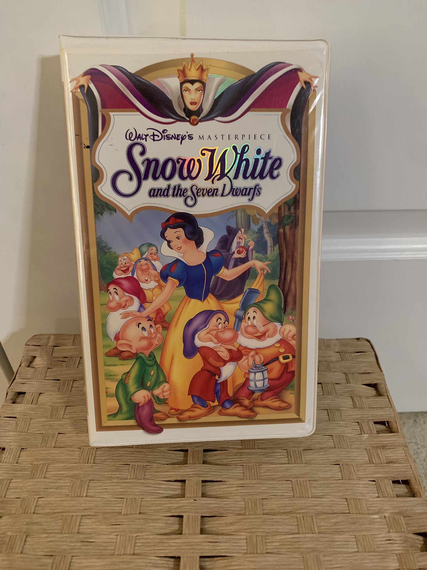 Black Diamond Vintage Disney Classic Snow White And The Seven Dwarfs VHS (RARE 1524)
