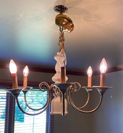 Ceramic and brass chandelier like Lenox