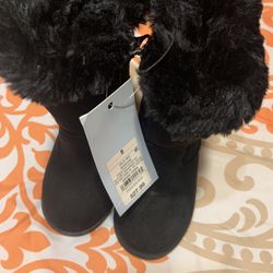 Child’s Boots Size 5 With Tags On