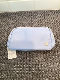 Lululemon Everywhere Belt Bag Light Blue
