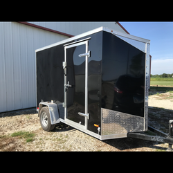 6x10 Enclosed trailer w rear ramp