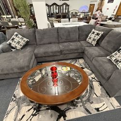 1399 Sectional 