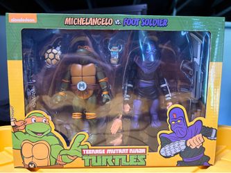 NECA Michelangelo vs Foot Soldier