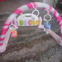 Cute used baby toy has sound works asking $20 cash must pick up Broadway and apache Buckeye az