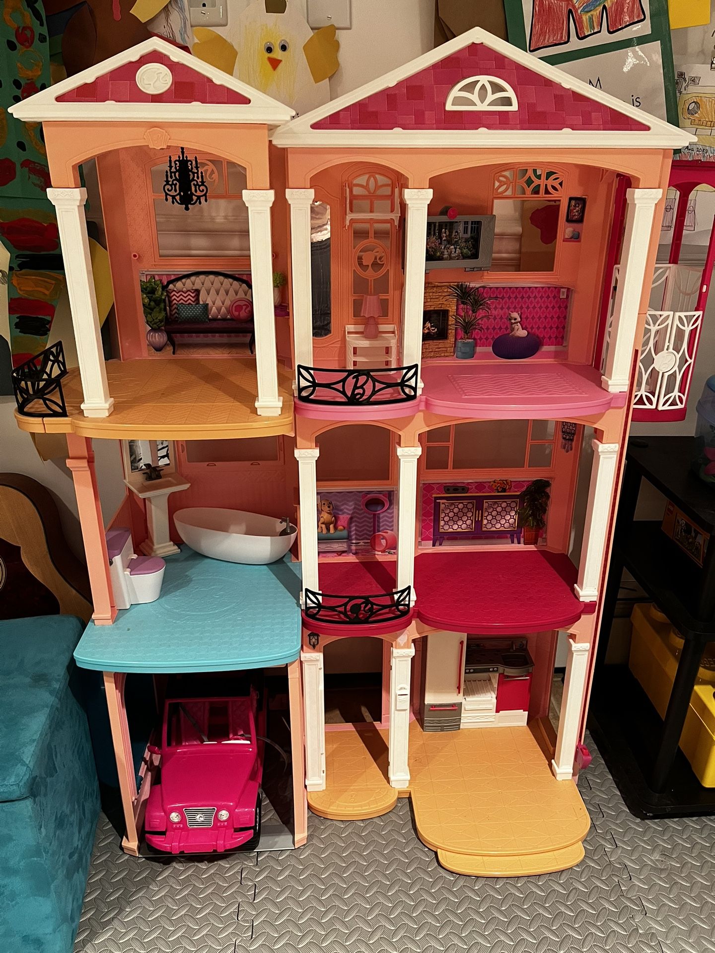 Barbie Doll House 