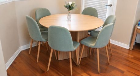 Lingyun 7-Piece Round Dining Table Set for 6, Oak & Green, X-Shaped Fluted Base with 6 Upholstered Chairs