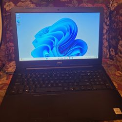 Laptop Dell 15" 10 Generación, Windows 11, 4gb Ram,  128gb Storage 