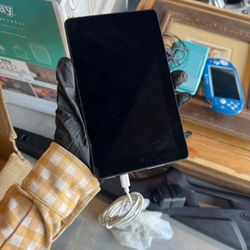 Amazon Kindle Fire HD 7" SV98LN 5th Generation 8GB Tablet Tested & Working