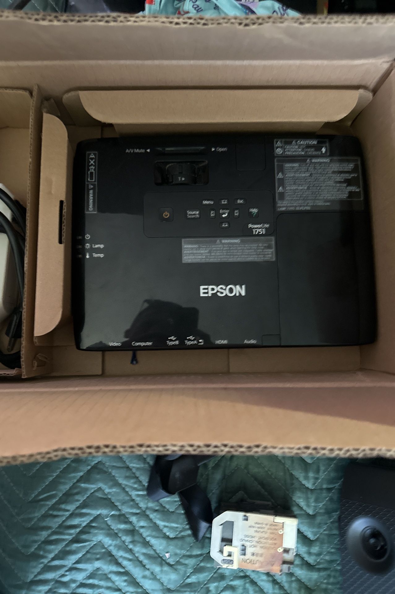 EPSON PROJECTOR