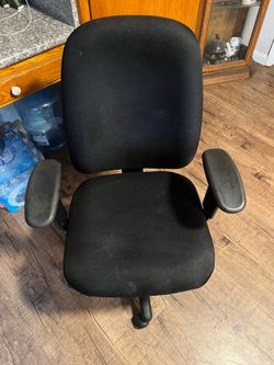 Computer chair