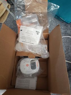 Breast Pump And Baby Bottles 