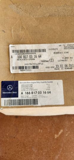 Mercedes Emblem light